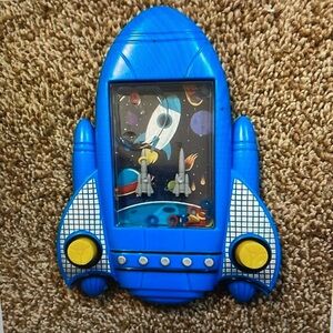 Rocket ship water game